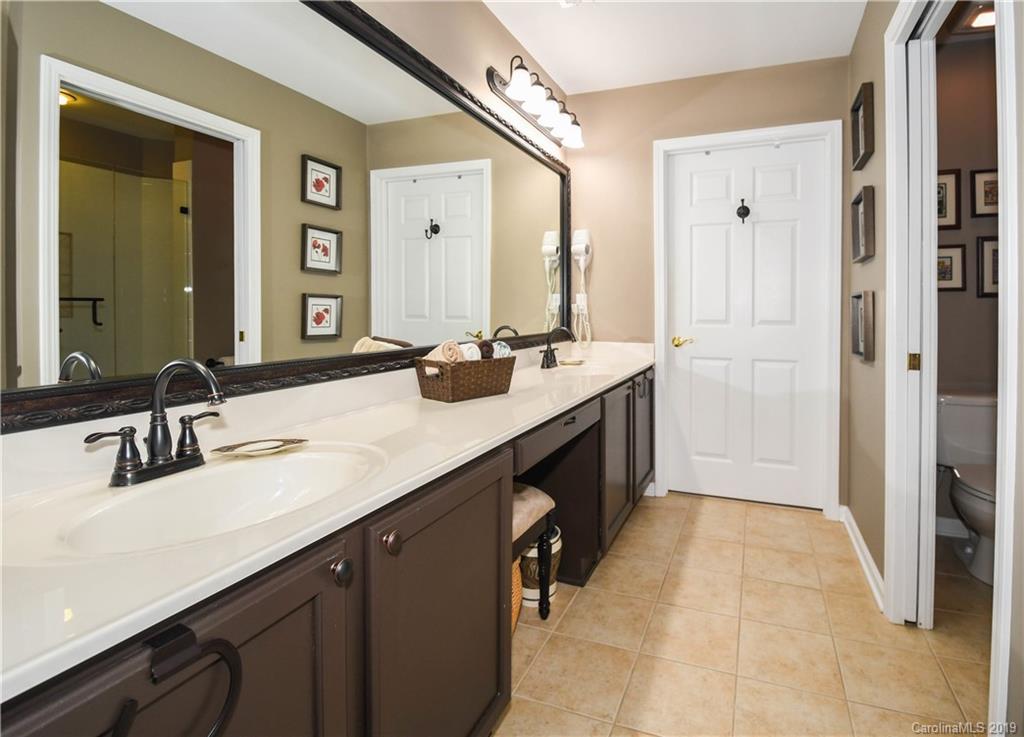 760 Ledgestone Court Tega Cay, SC 29708 - Photo 21 of 31