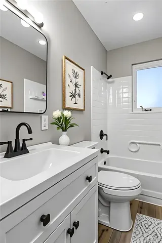 $198,900 | 733 Mediterranean Drive, Florissant, MO 63031