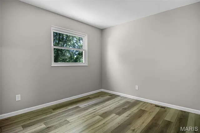 $198,900 | 733 Mediterranean Drive, Florissant, MO 63031