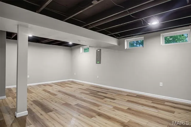 $198,900 | 733 Mediterranean Drive, Florissant, MO 63031