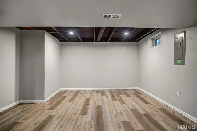 $198,900 | 733 Mediterranean Drive, Florissant, MO 63031