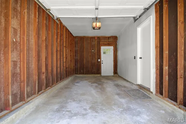 $198,900 | 733 Mediterranean Drive, Florissant, MO 63031