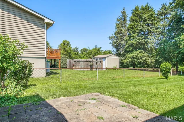 $198,900 | 733 Mediterranean Drive, Florissant, MO 63031