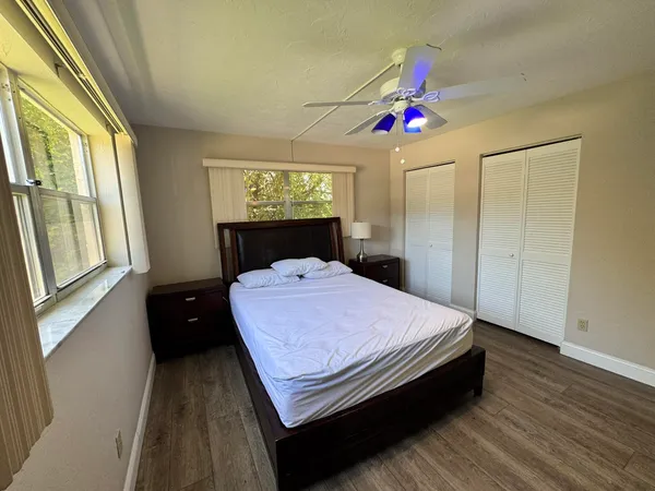 $189,900 | 3124 Highway 441, Unit J1, Okeechobee, FL 34974