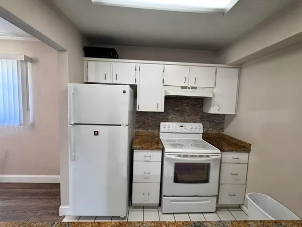 $189,900 | 3124 Highway 441, Unit J1, Okeechobee, FL 34974