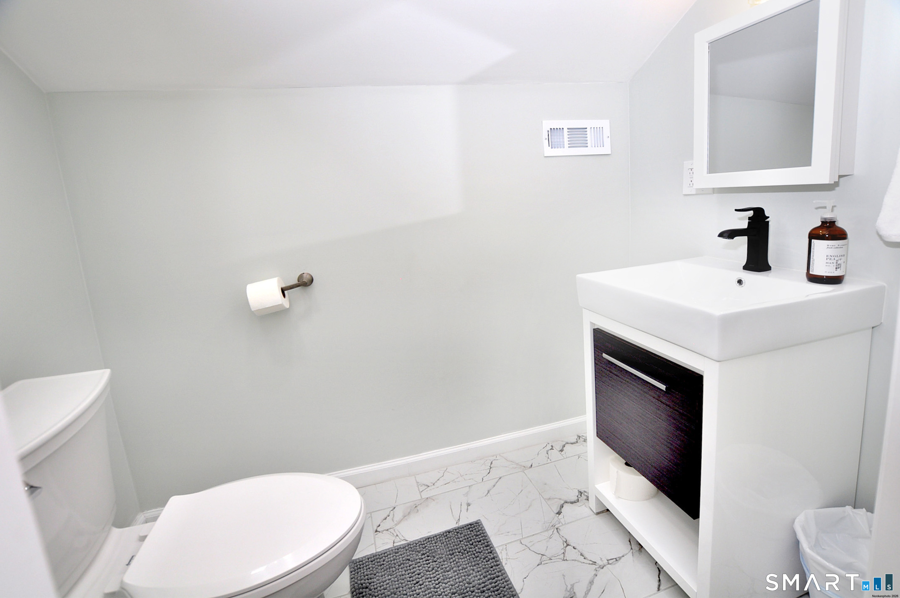 3 Curtis Street Norwich, CT 06360 - Photo 34 of 39