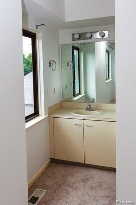 716 Eton Court, Unit 157 Rochester, MI 48307 - Photo 12 of 19