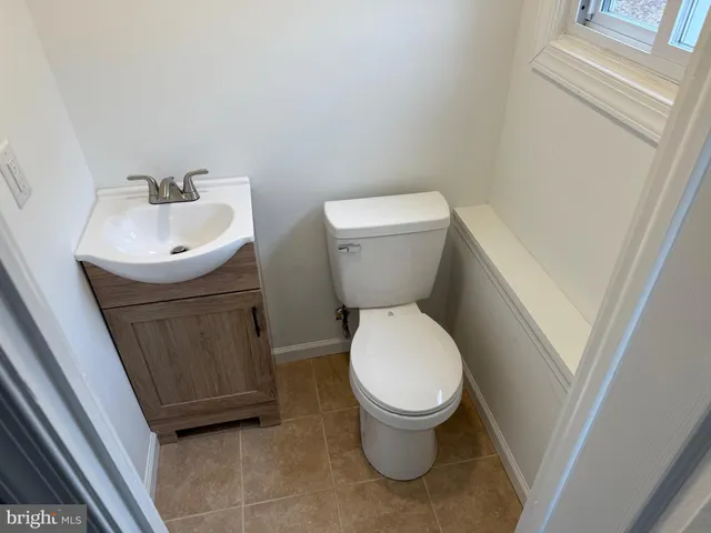 $410,000 | 13 Center Circle, Wilmington, DE 19808