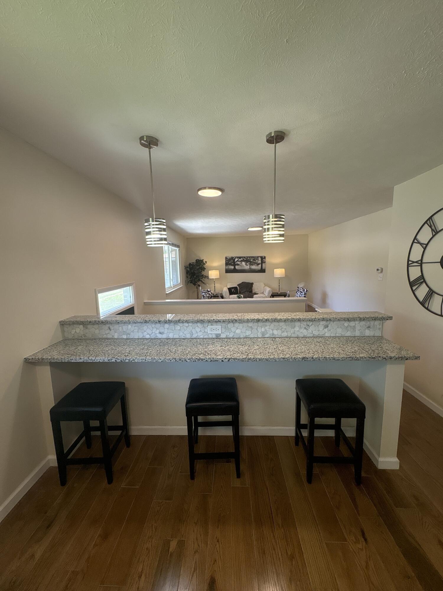 1645 Liscomb Road Columbus, OH 43207 - Photo 9 of 29