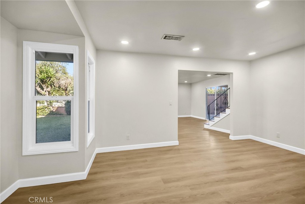 4734 Helmgate Drive El Monte, CA 91732 - Photo 7 of 20 Dinning Area