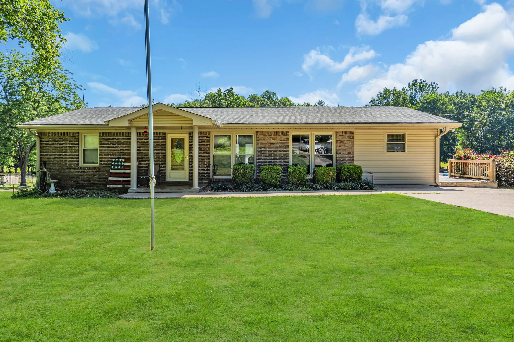 4519 Highway 49 Tennessee Ridge, TN 37178 - Photo 2 of 37 Gallery Image 2