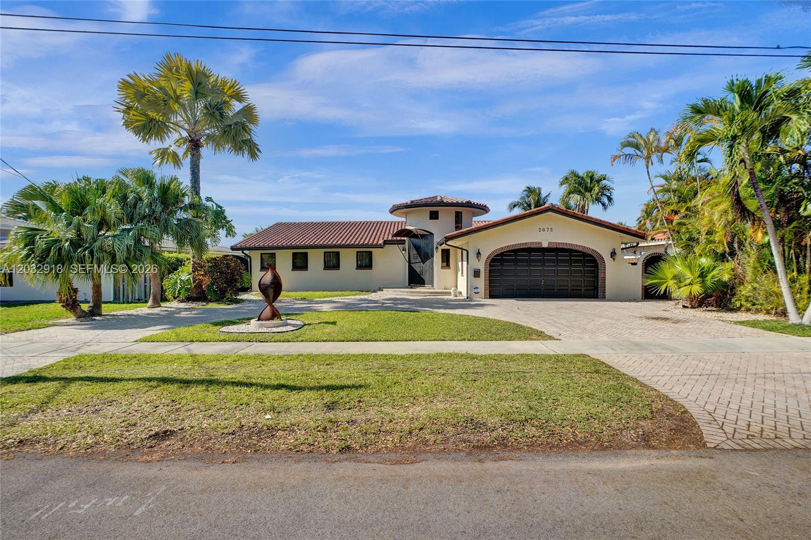 2075 Ixora Road North Miami, FL 33181 - Photo 12 of 32