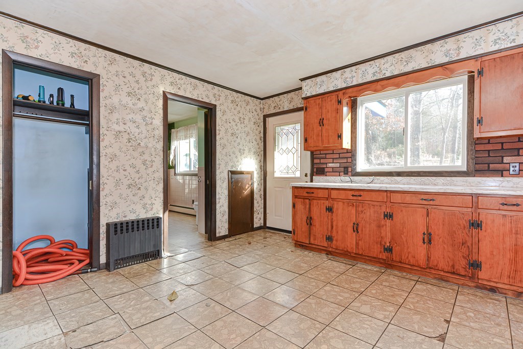 2 Quarry Street Ware, MA 01082 - Photo 4 of 12 Gallery Image 4