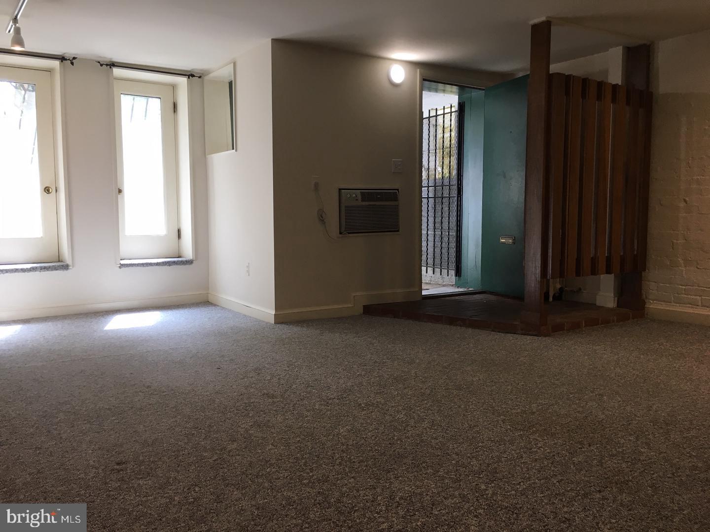 2007 Kalorama Road Northwest Washington, DC 20009 - Photo 2 of 19 Small foyer entry to large living room