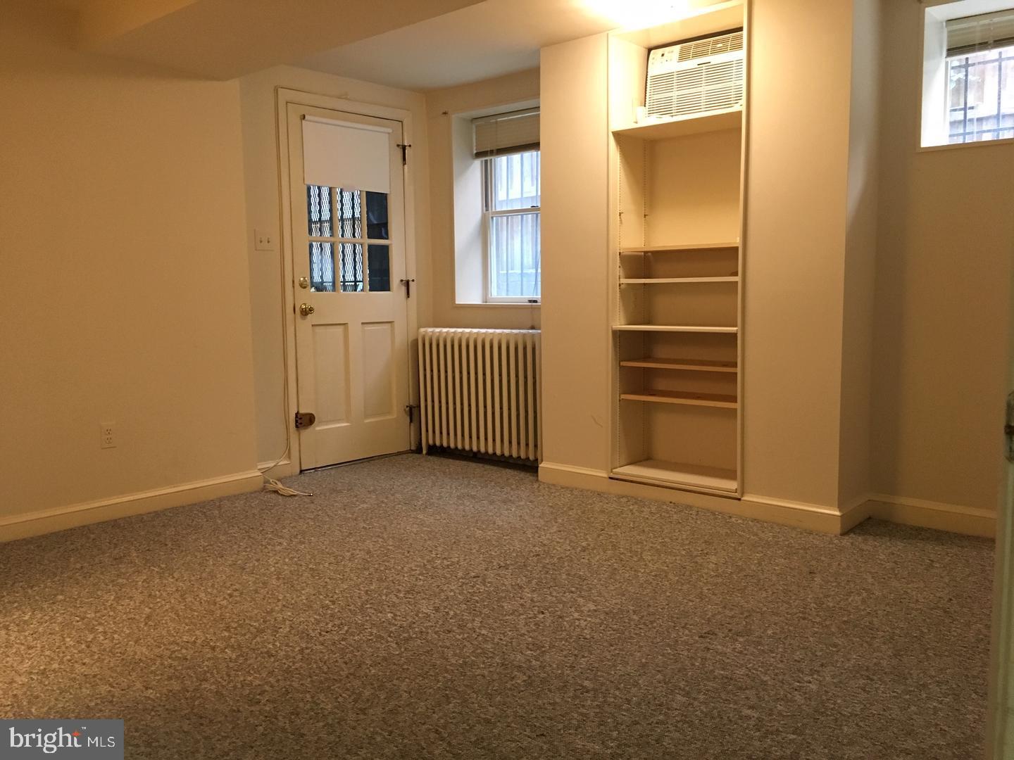 2007 Kalorama Road Northwest Washington, DC 20009 - Photo 8 of 19 8 / 19Spacious Bedroom with 3 windows.