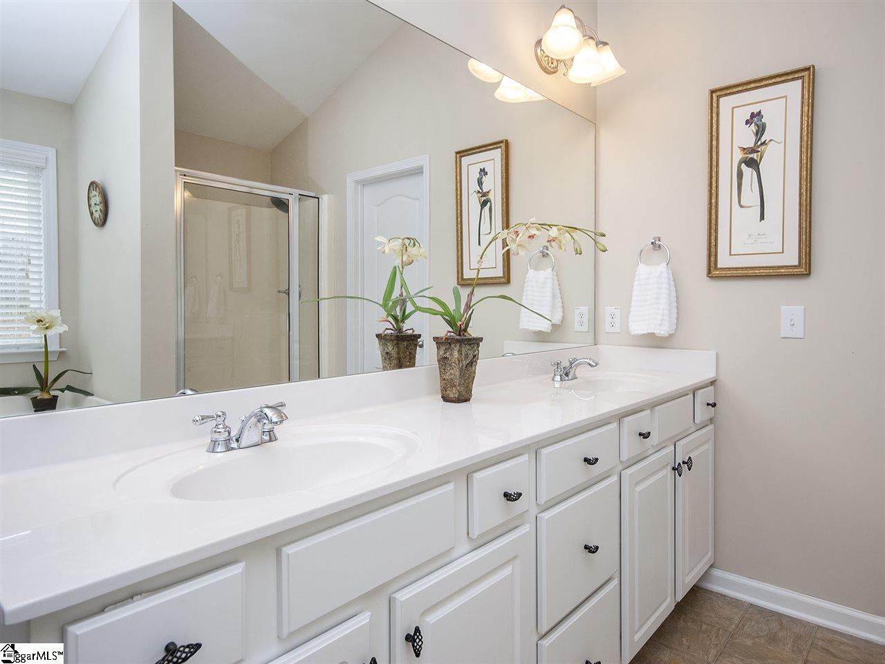 209 Red Orchid Road Simpsonville, SC 29681 - Photo 18 of 36 Gallery Image 18