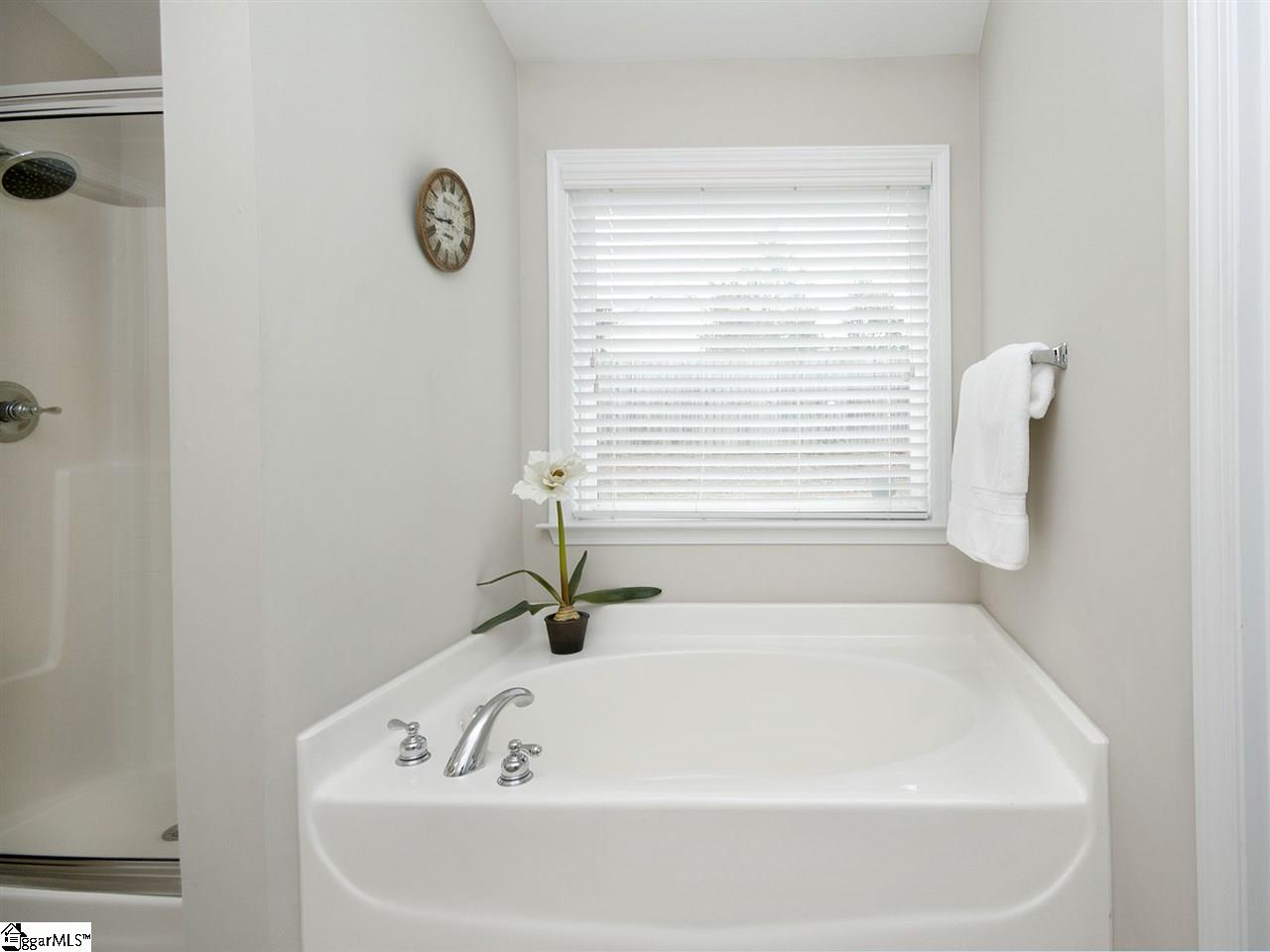 209 Red Orchid Road Simpsonville, SC 29681 - Photo 20 of 36 Gallery Image 20