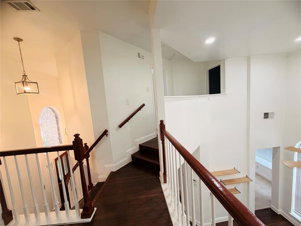 434 Moonlight Way Irving, TX 75063 - Photo 17 of 29 a view of entryway