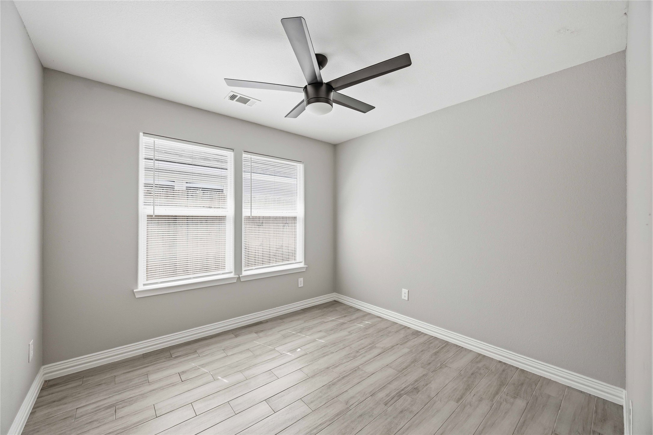 3425 Mt Pleasant Street, Unit B Houston, TX 77021 - Photo 13 of 27 Bedroom #2