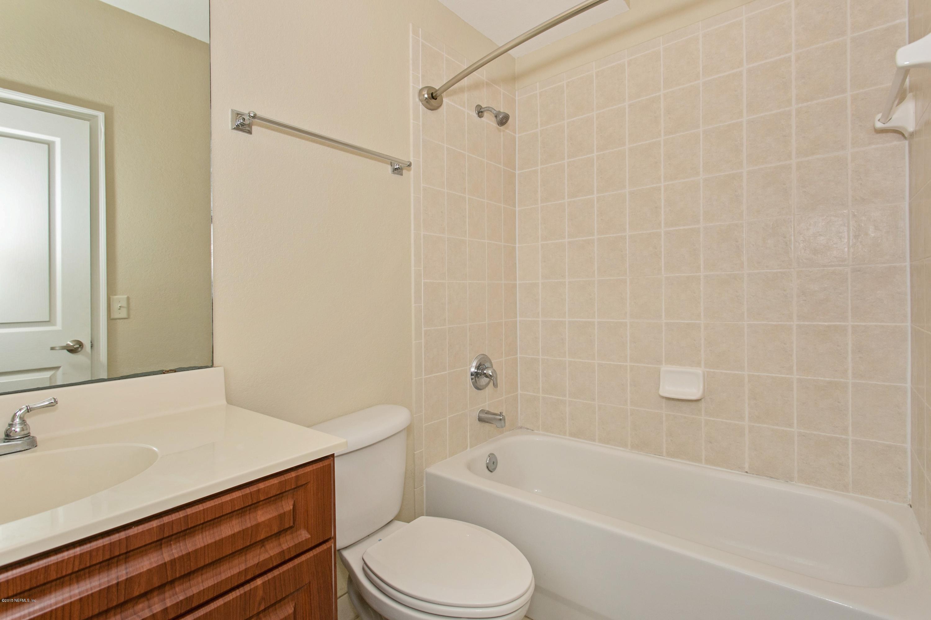 9745 Touchton Road, Unit 1429 Jacksonville, FL 32246 - Photo 16 of 26 016_Bathroom 2