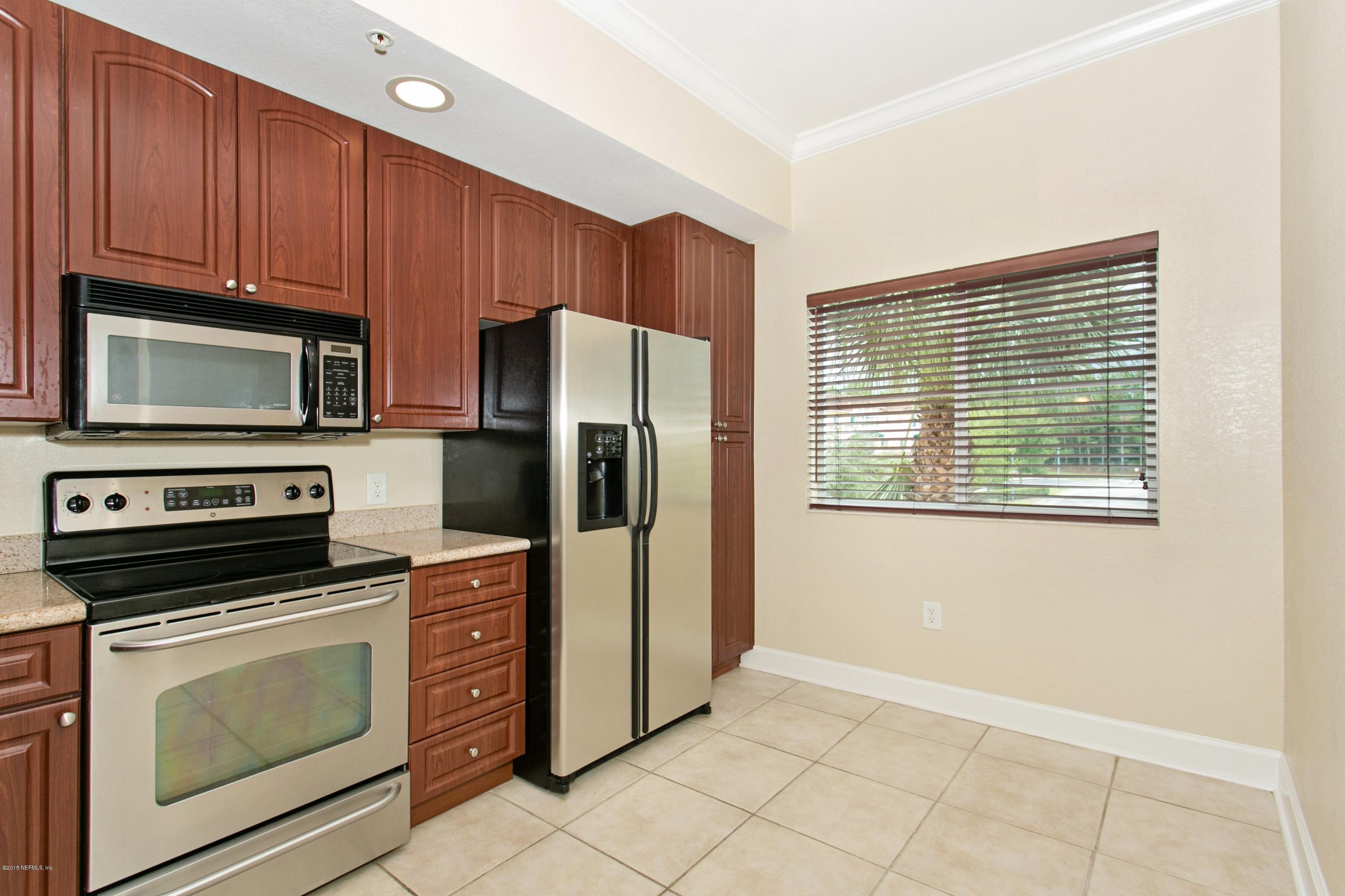 9745 Touchton Road, Unit 1429 Jacksonville, FL 32246 - Photo 3 of 26 003_Kitchen