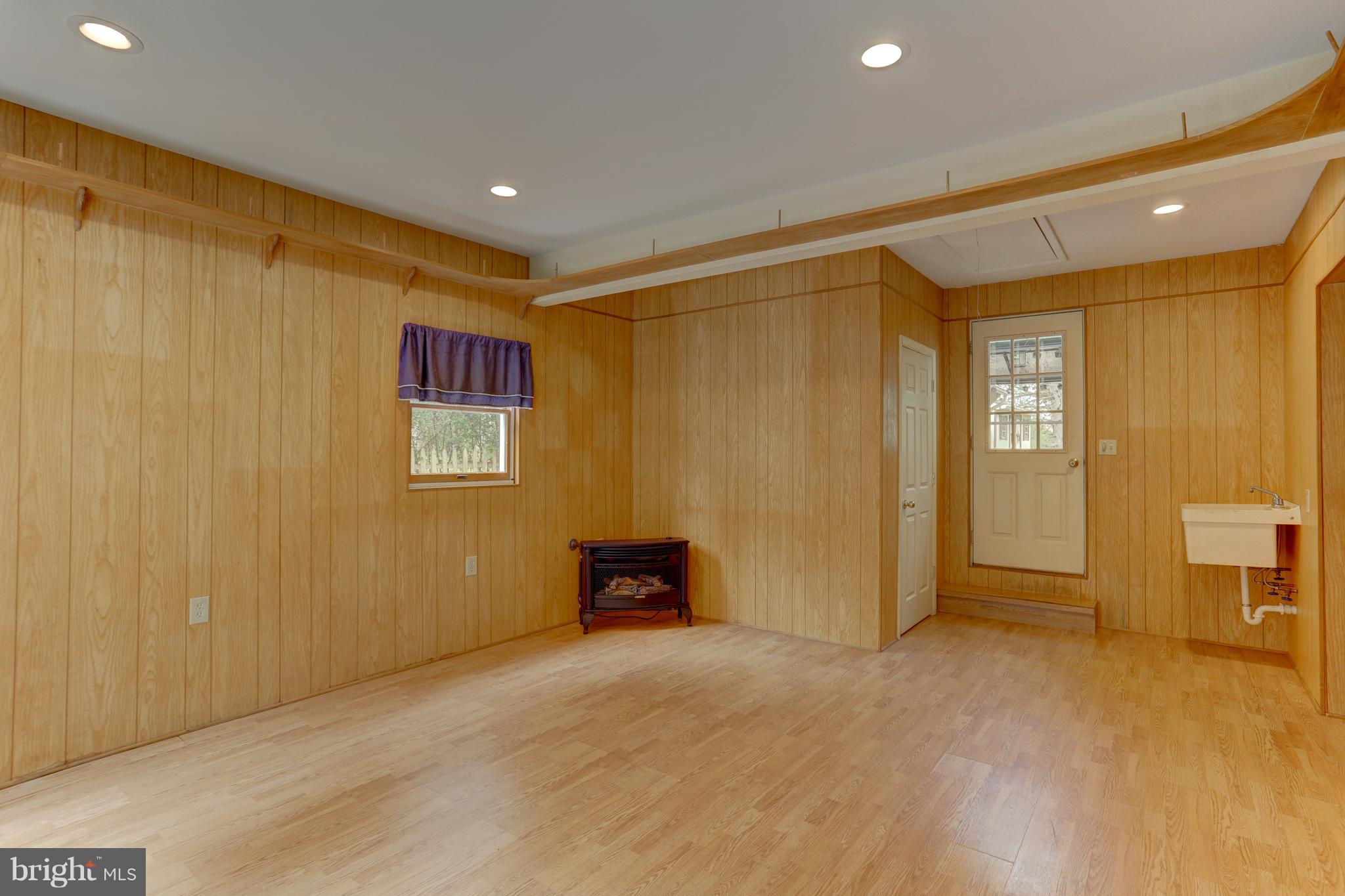 240 School House Road Lancaster, PA 17603 - Photo 18 of 38 Game Room