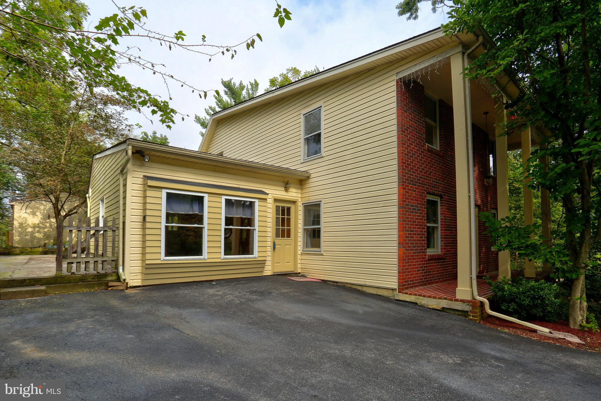 240 School House Road Lancaster, PA 17603 - Photo 5 of 38 Front and Side View of Home
