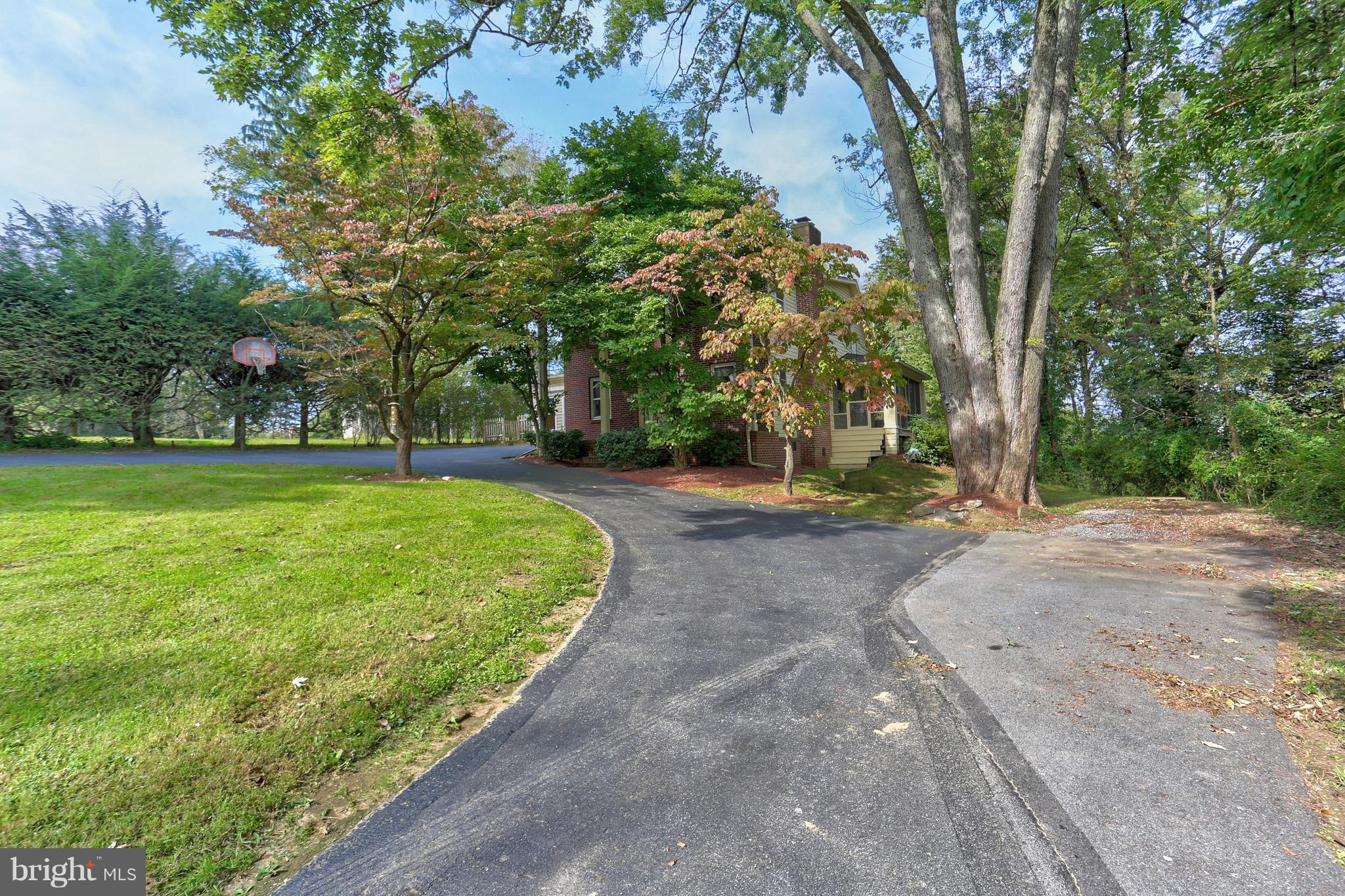 240 School House Road Lancaster, PA 17603 - Photo 6 of 38 Driveway Leading to the Home