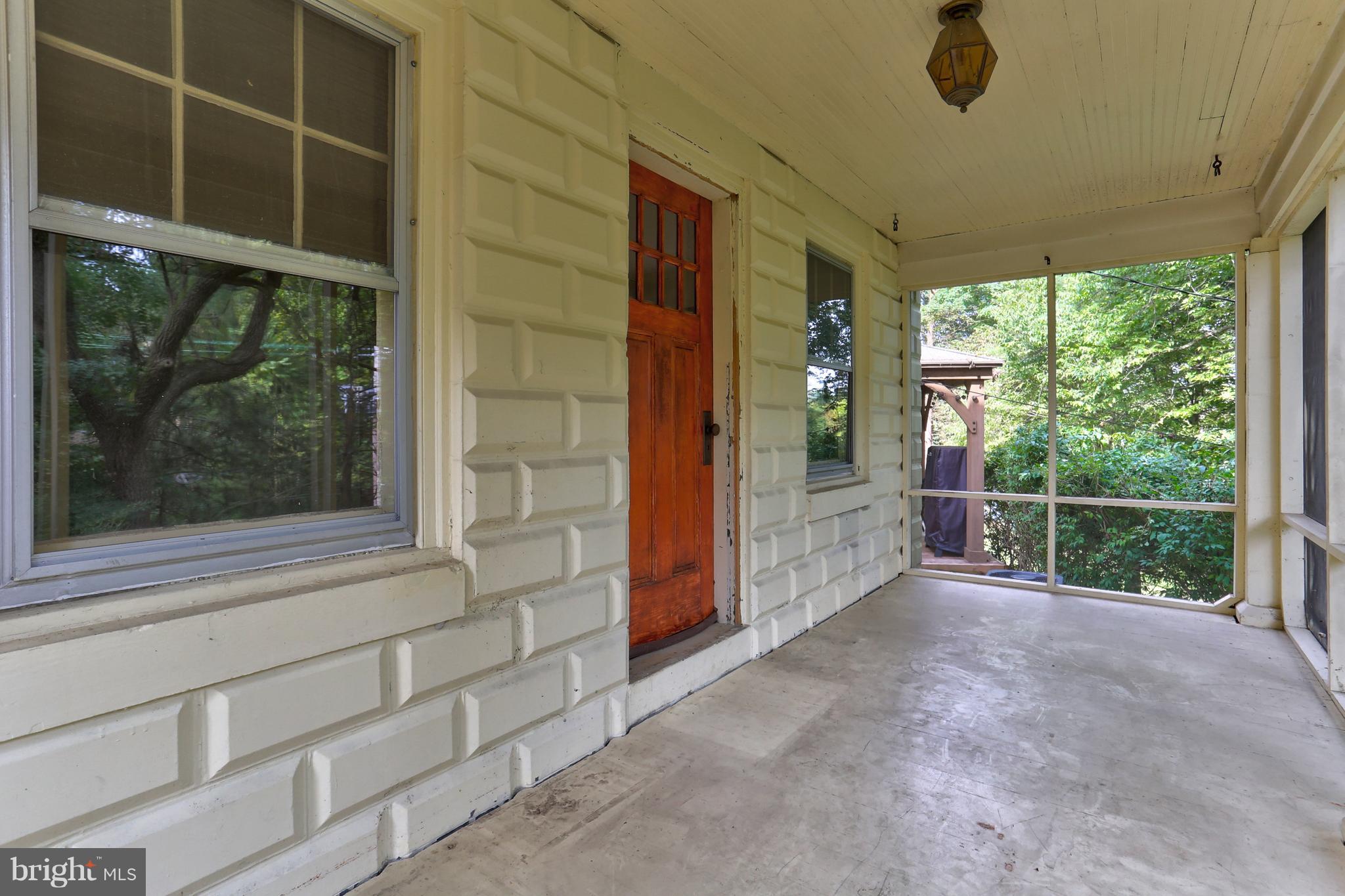 240 School House Road Lancaster, PA 17603 - Photo 9 of 38 Screened-In Porch
