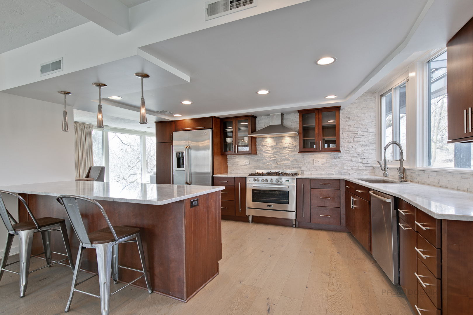 655 Plum Tree Road Barrington Hills, IL 60010 - Photo 14 of 51