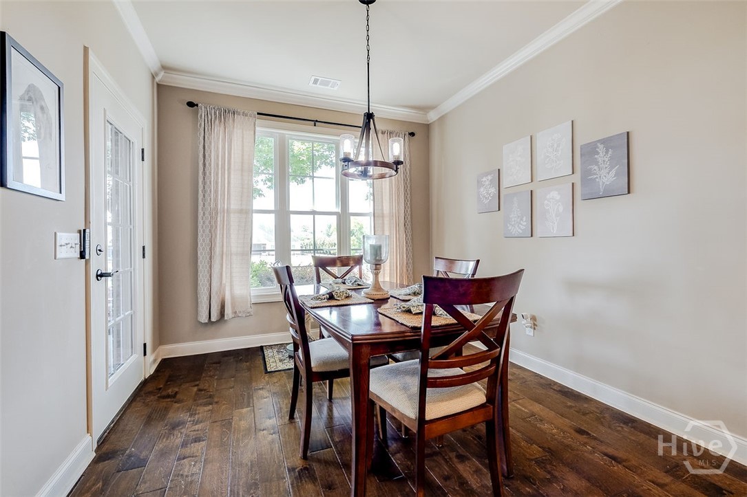 7 Reed Grass Lane Savannah, GA 31405 - Photo 18 of 70 Breakfast nook in addition to the breakfast bar at the island