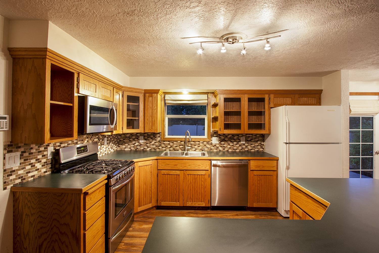 4620 North Conklin Road Spokane Valley, WA 99216 - Photo 6 of 18 Gallery Image 6