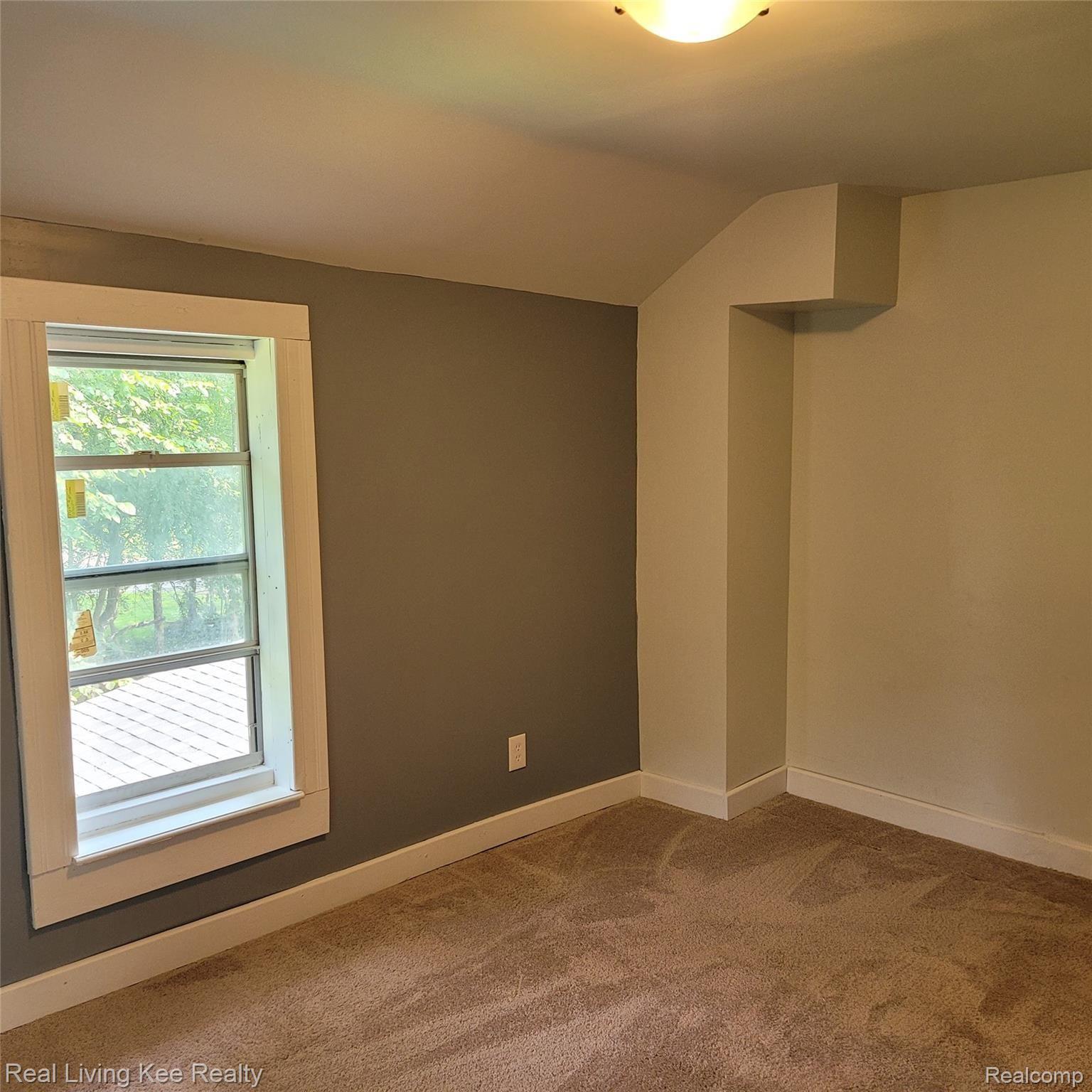 1866 Peppermill Road Lapeer, MI 48446 - Photo 19 of 33 Bedroom 3rd.jpg