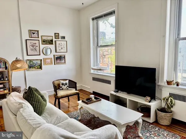$1,995 | 1807 South Broad Street, Philadelphia, PA 19148