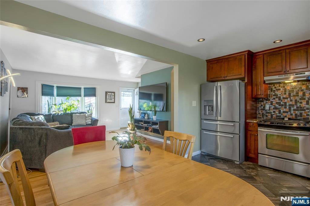 497 Tappan Road Norwood, NJ 07648 - Photo 9 of 33