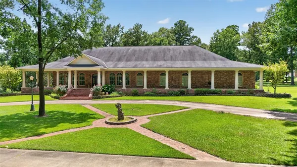 $1,400,000 | 3669 Fountainbleau Road, Keithville, LA 71047
