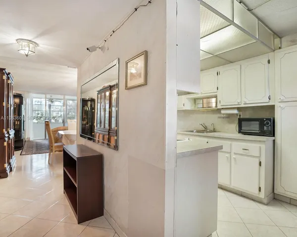 $95,000 | 2900 Northwest 48th Terrace, Unit 117, Lauderdale Lakes, FL 33313