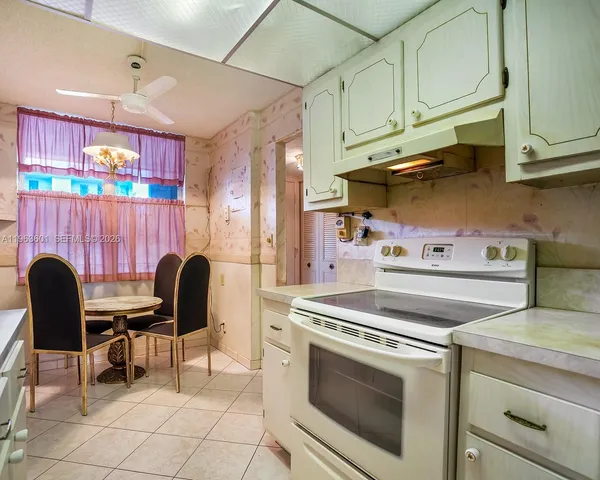 $95,000 | 2900 Northwest 48th Terrace, Unit 117, Lauderdale Lakes, FL 33313