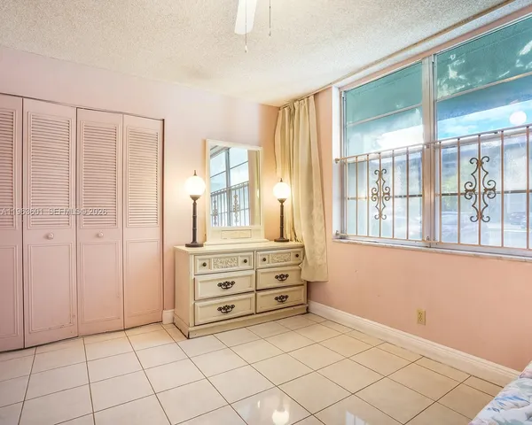 $95,000 | 2900 Northwest 48th Terrace, Unit 117, Lauderdale Lakes, FL 33313