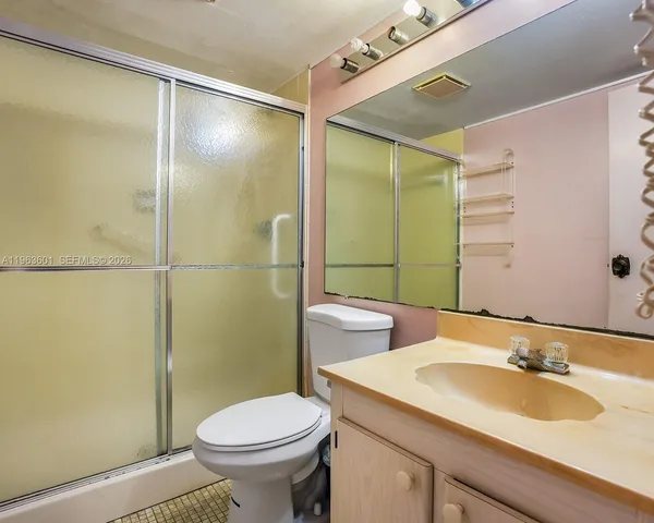 $95,000 | 2900 Northwest 48th Terrace, Unit 117, Lauderdale Lakes, FL 33313