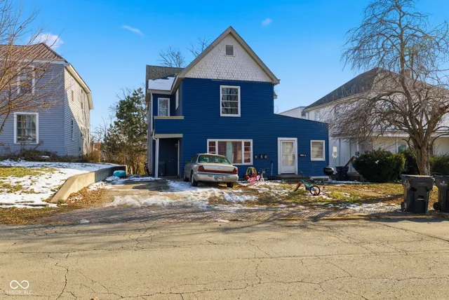 $790,000 | 205 Lincoln Avenue, Alexandria, IN 46001