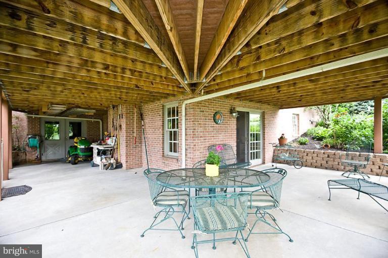 31 Karst Valley Road Front Royal, VA 22630 - Photo 11 of 30 Patio