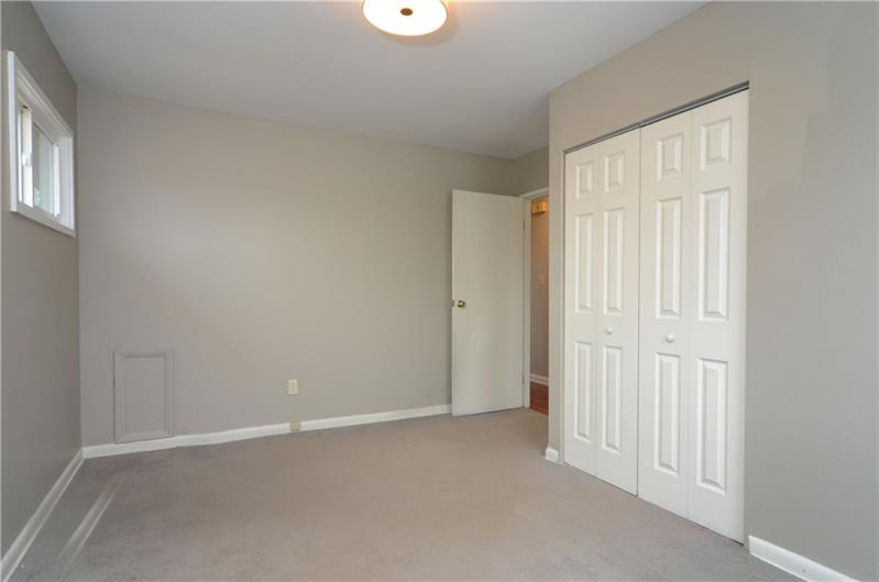 108 NORTH Branch Center Monaca, PA 15061 - Photo 12 of 22 Gallery Image 12