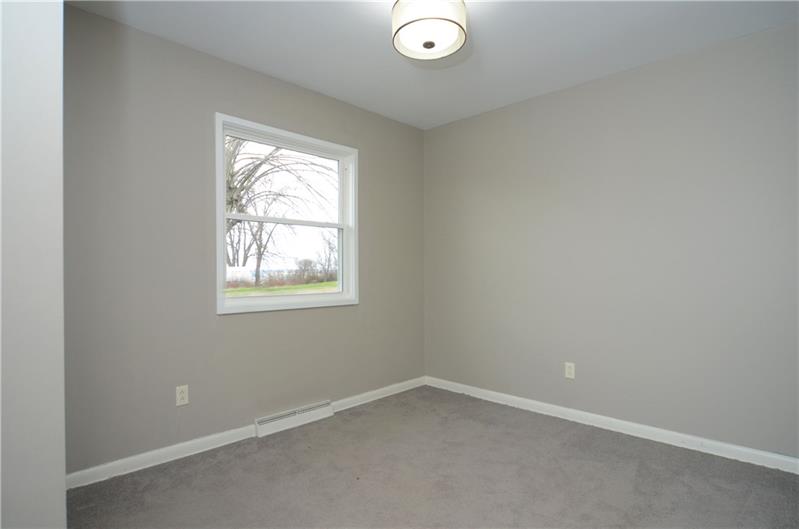 108 NORTH Branch Center Monaca, PA 15061 - Photo 15 of 22 Gallery Image 15