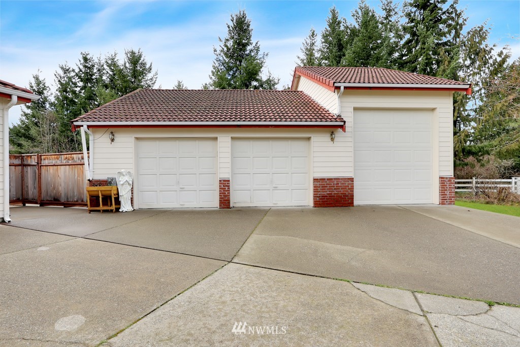7308 Rixie Road Southeast Olympia, WA 98501 - Photo 3 of 29 Gallery Image 3
