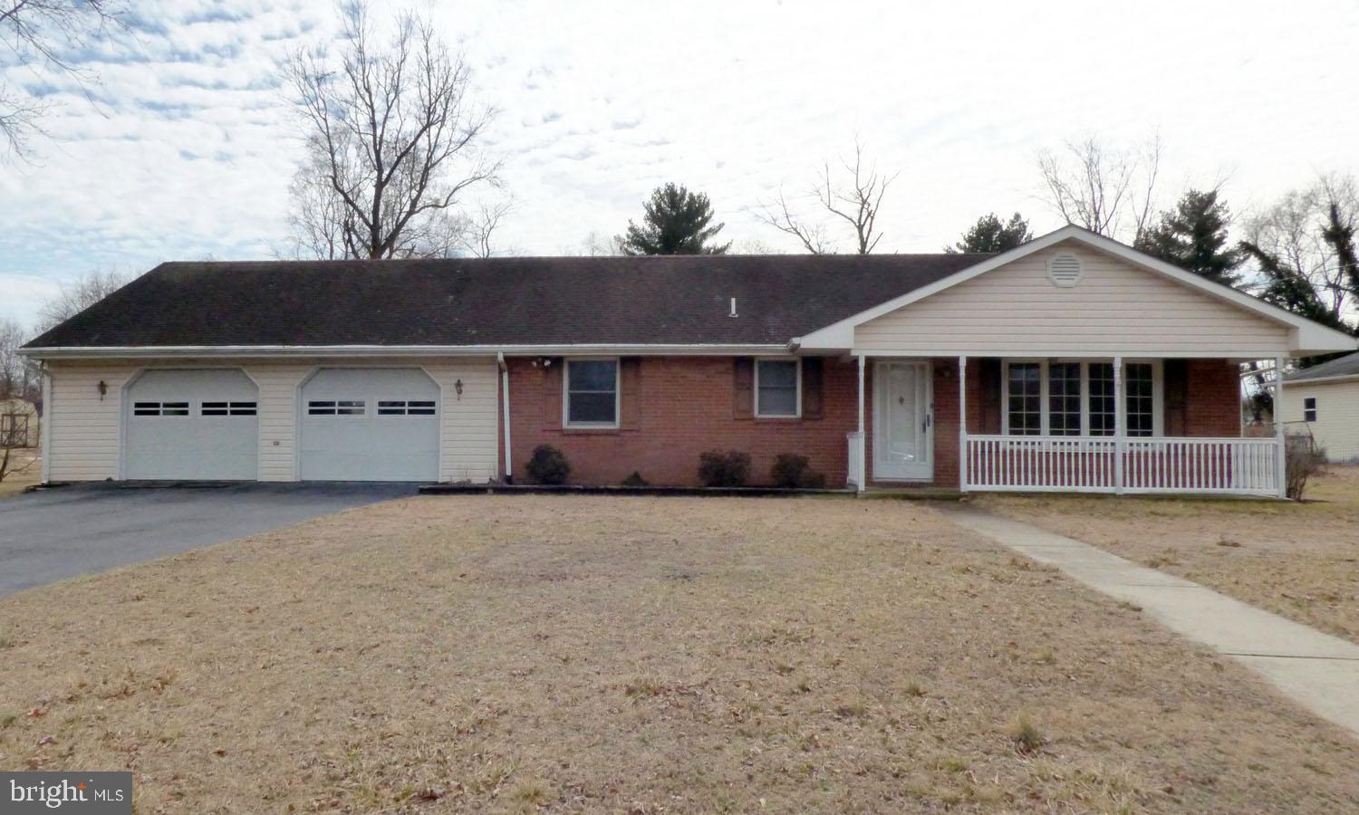 17 Lerro Road Pedricktown, NJ 08067 - Photo 3 of 45 Gallery Image 3