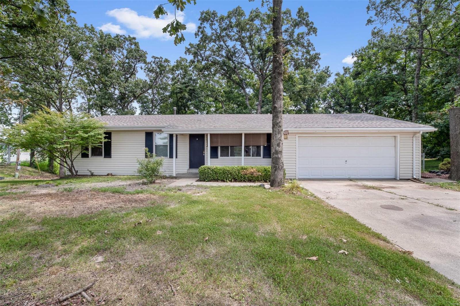 922 Old Bryan Road O'Fallon, MO 63366 - Photo 4 of 24 Gallery Image 4
