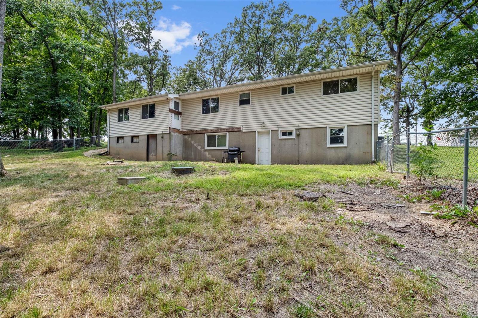 922 Old Bryan Road O'Fallon, MO 63366 - Photo 7 of 24 Gallery Image 7
