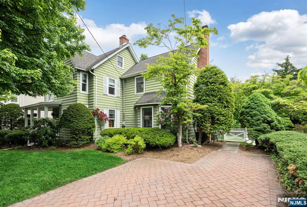 123 Liberty Street Ridgewood, NJ 07450 - Photo 2 of 44