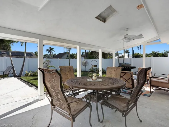 $4,750 | 784 11th Street North, Naples, FL 34102